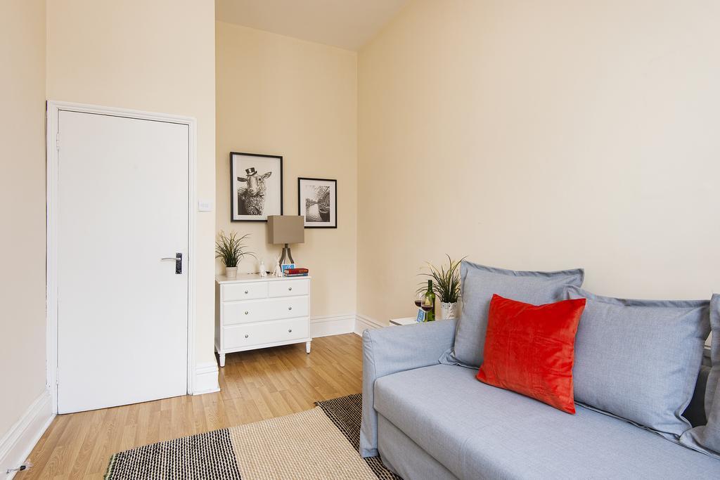 Apartamento The Earls Court Townhouse *